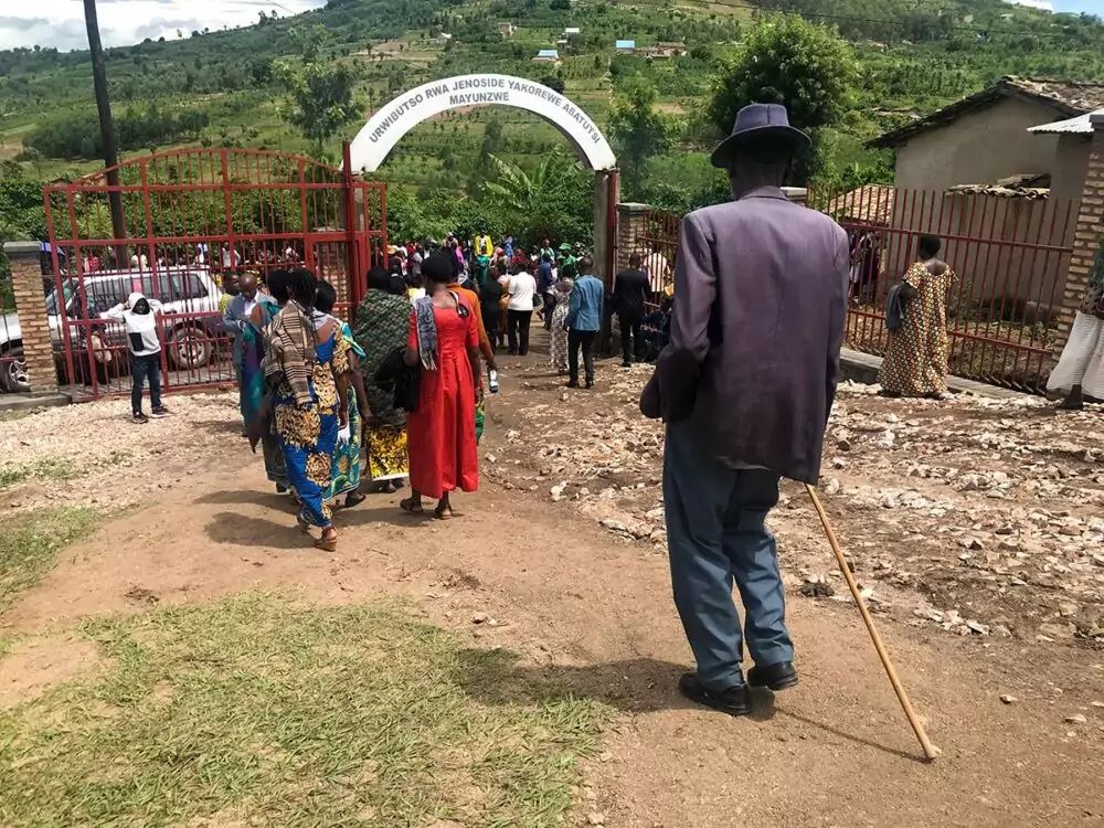 Illustration de l'article : A Mayunzwe, le souvenir du « calvaire » des Tutsis