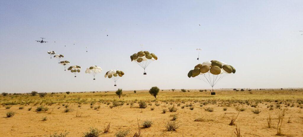 Illustration de l'article : Vrai ou Faux, des militaires français parachutés au Burkina ?