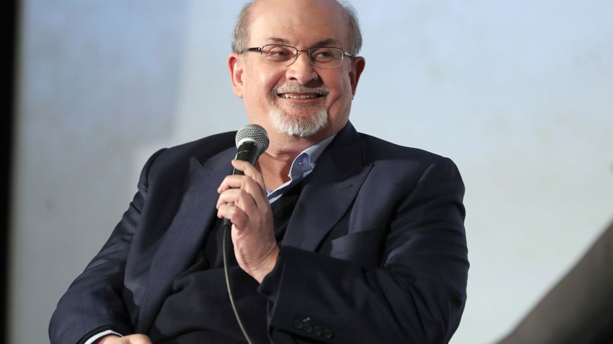 Illustration de l'article : Qui est l'écrivain Salman Rushdie ?