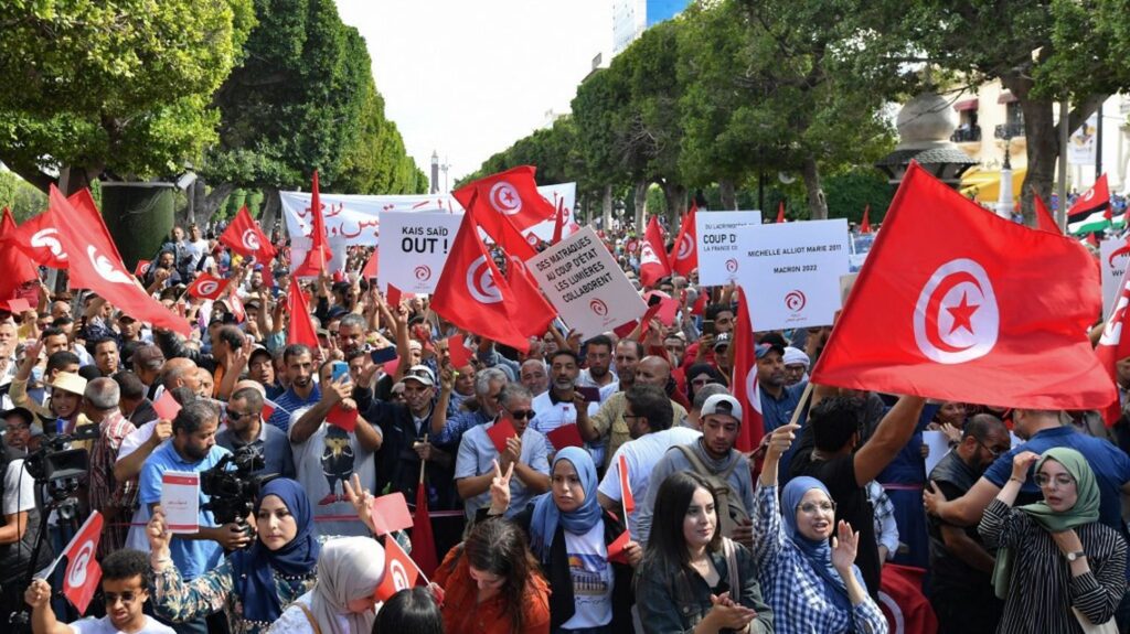 Illustration de l'article : La Tunisie étranglée par une crise financière, comment remonter la pente ?